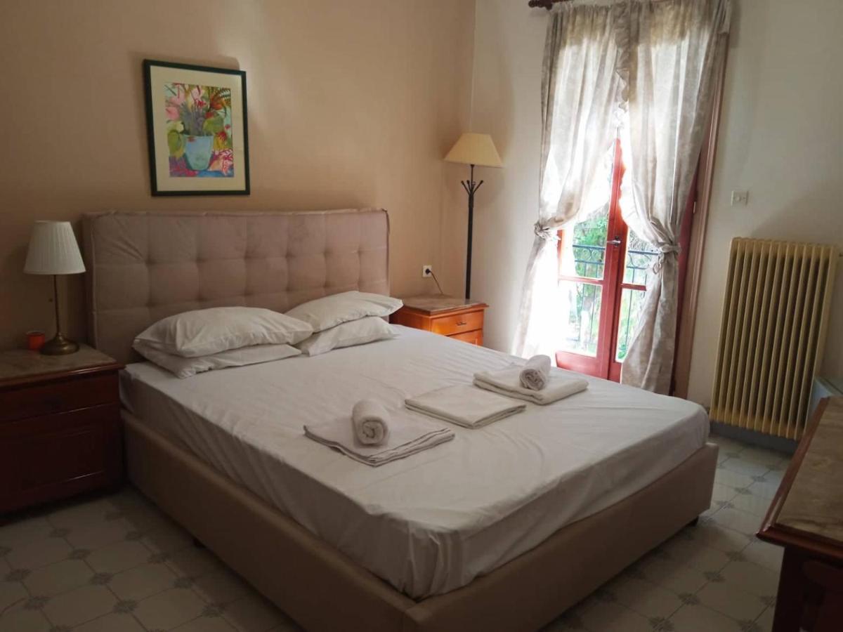 Koukonas Hotel Galaxidi Ngoại thất bức ảnh