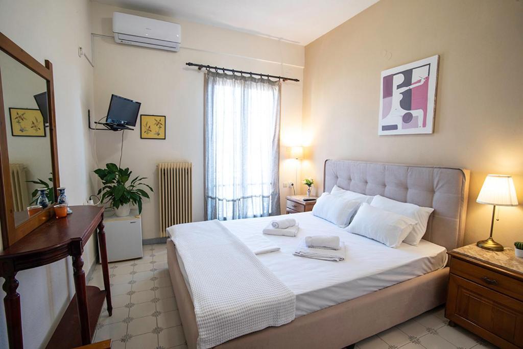 Koukonas Hotel Galaxidi Ngoại thất bức ảnh