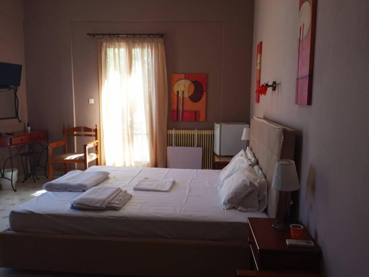 Koukonas Hotel Galaxidi Ngoại thất bức ảnh