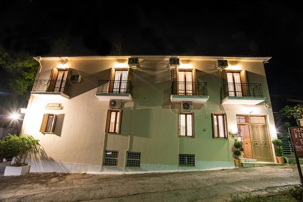 Koukonas Hotel Galaxidi Ngoại thất bức ảnh